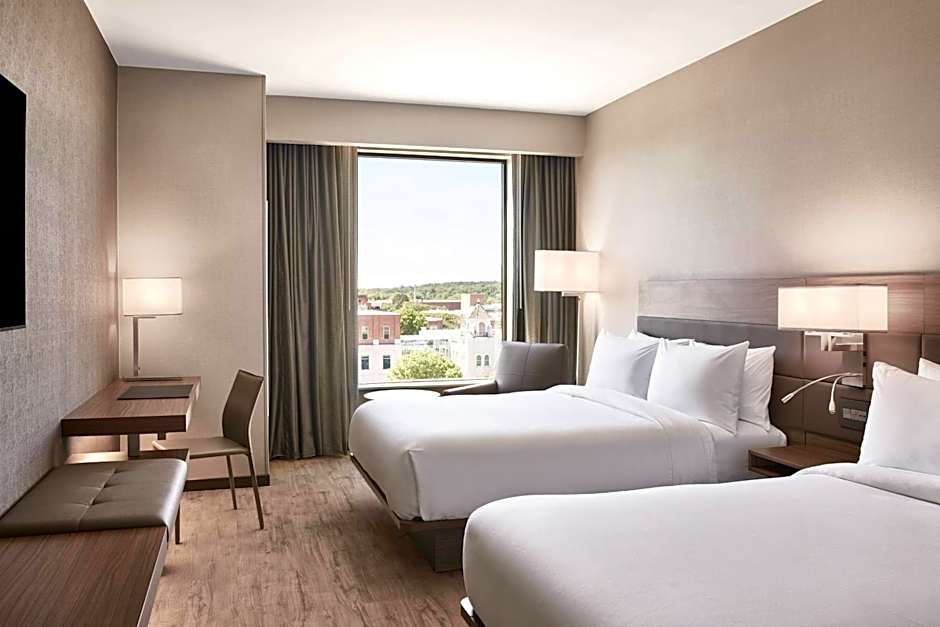 AC Hotel by Marriott Columbus Downtown