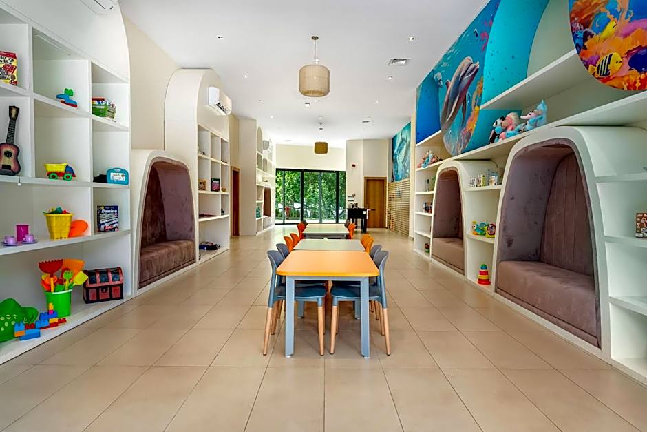 Ocean's Creek Beach Hotel