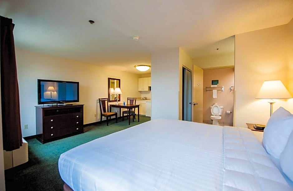 Greystone Inn & Suites