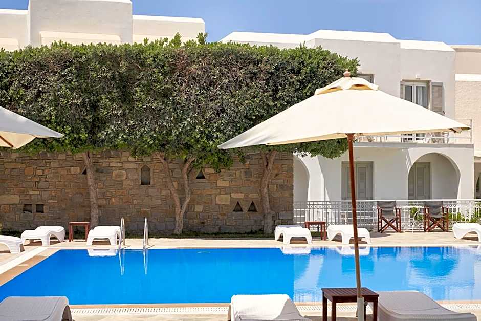 Polos Hotel Paros