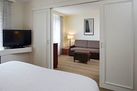 Accessible Suite, Accessible 1 Bedroom Studio Suite