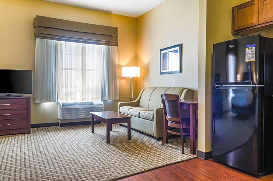 MainStay Suites Hackberry Sportsman's Lodge