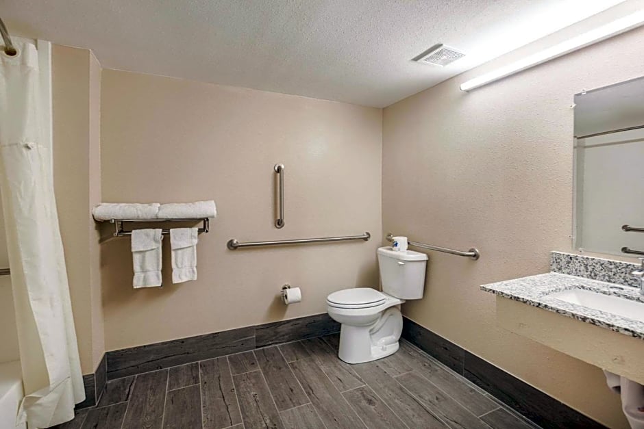 Rodeway Inn & Suites - Poconos