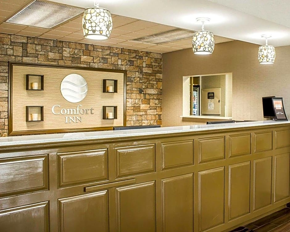 Comfort Inn Dunn near I-95