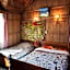 Golden Hopes Group of Houseboats