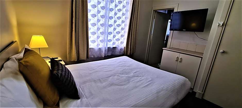 Brunswick Tower Hotel