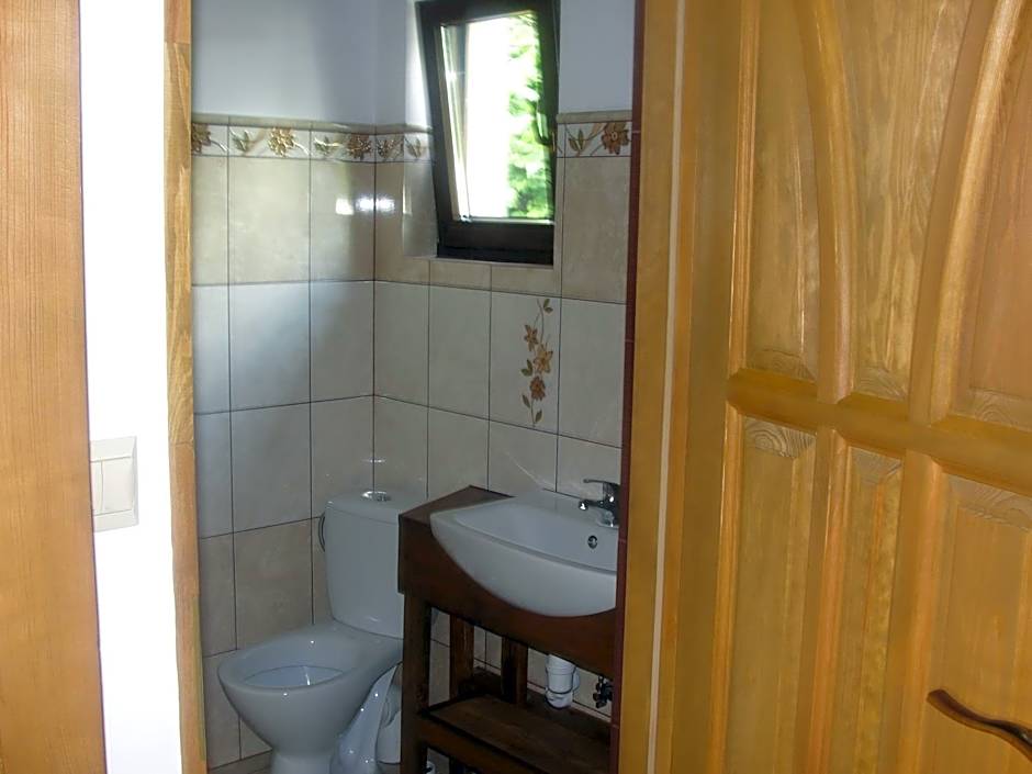 Pokoje i domki Saraceńska Chata