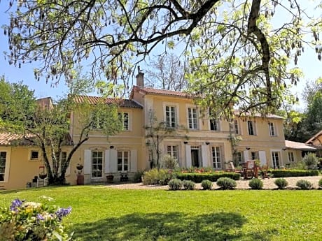 Le Domaine Des Platanes