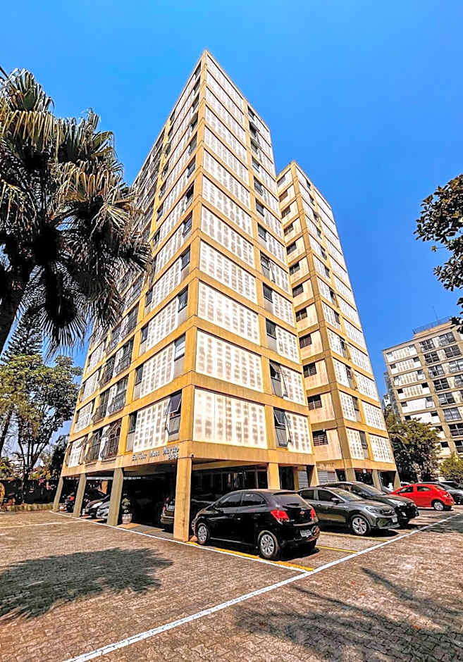 Apto espacoso c WiFi prox a Marginal Pinheiros SP