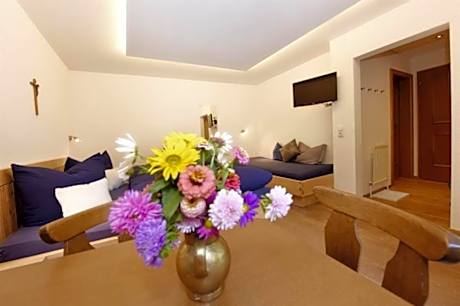 Triple Room with Terrace