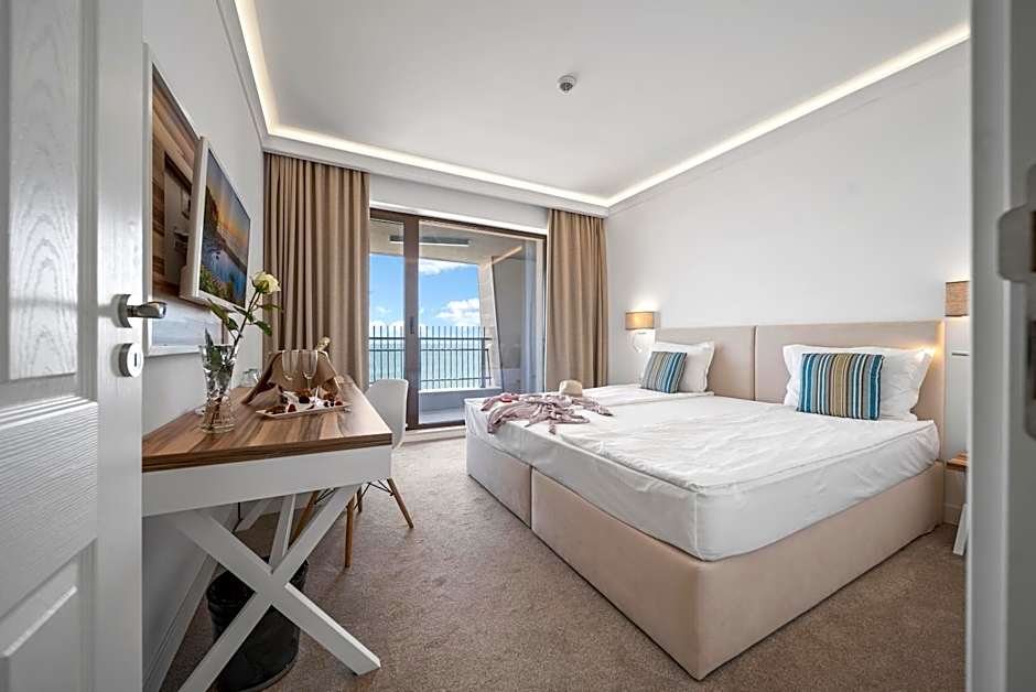 HVD Nympha Hotel - Adults only 18 plus - Private Beach & Free Parking