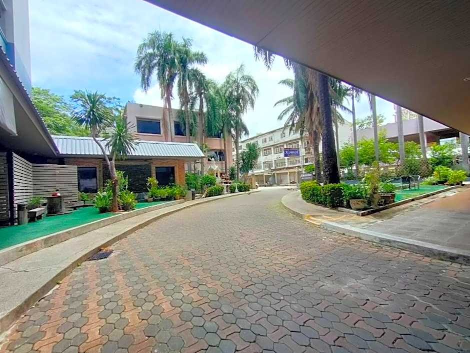 Komol Residence Bangkok