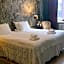Leopold Boutique Hotel