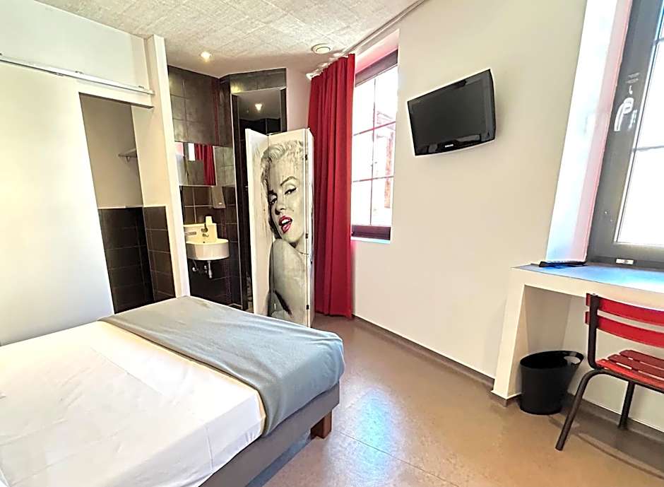 7Art Hotel