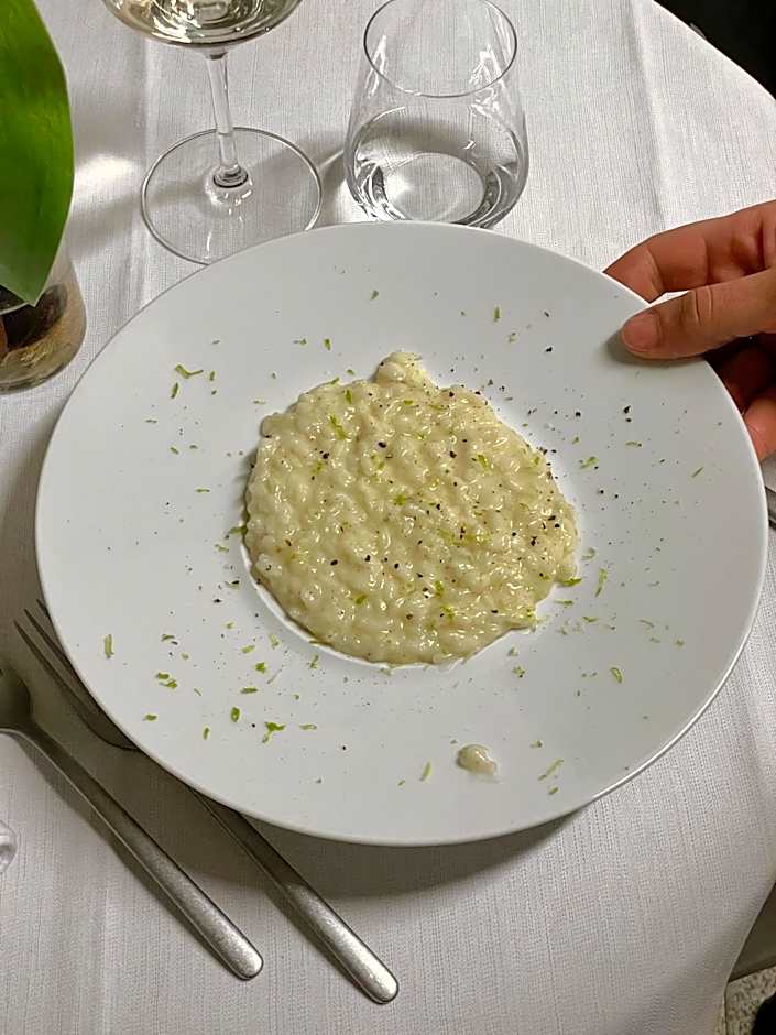 Hotel Villa Policreti