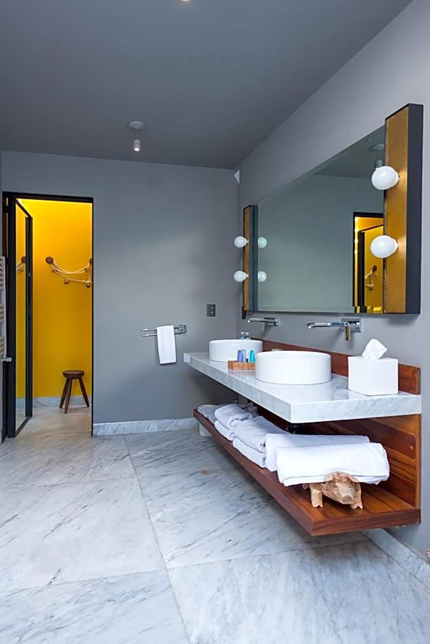 Dos Casas Hotel & Spa