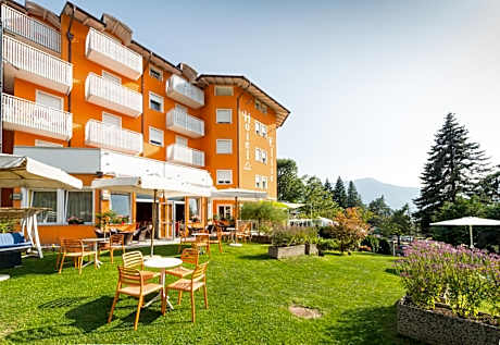 Nature Bio Hotel Elite