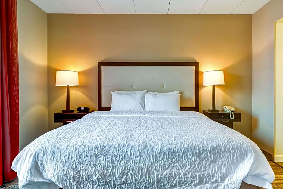Hampton Inn Boston-Norwood