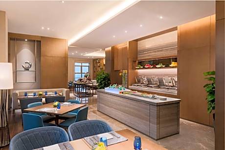 Executive King Room - Lounge Access