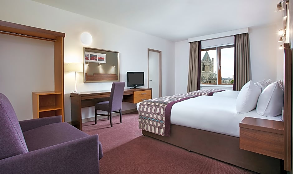 Leonardo Hotel Dublin Christchurch - Formerly Jurys Inn
