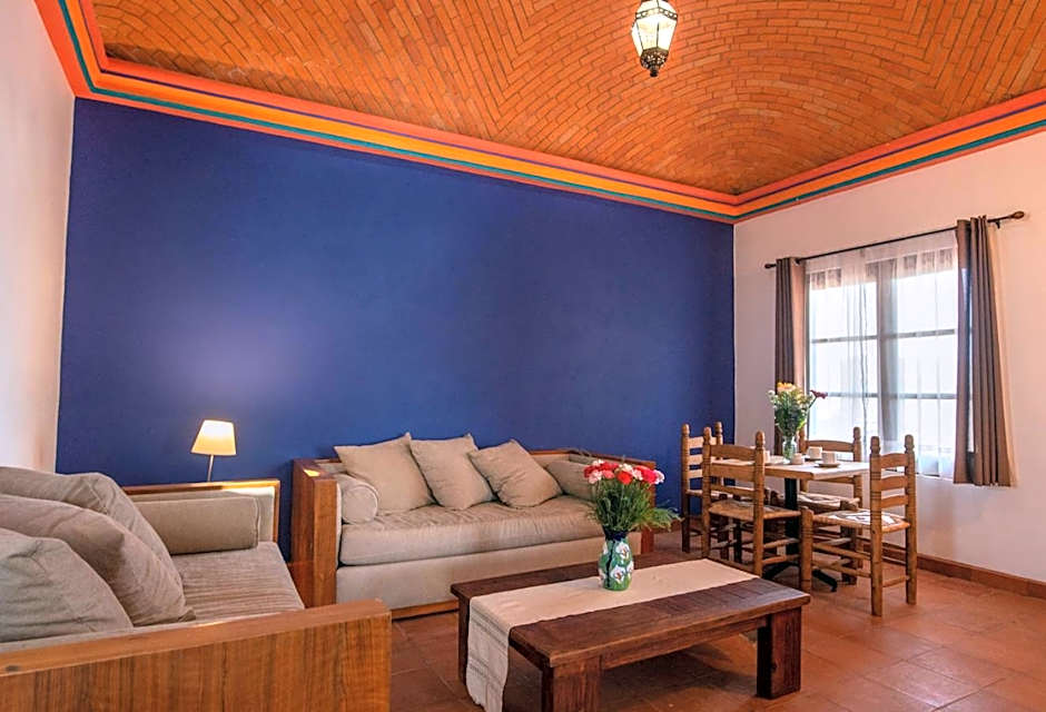 Casa Camino Antiguo