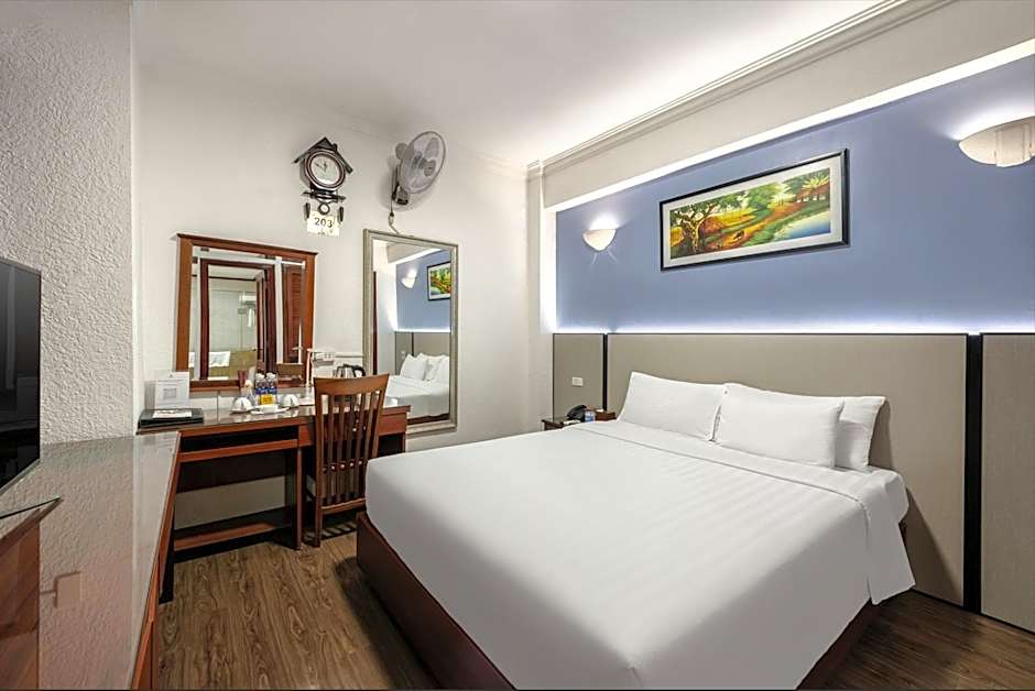 A25 Hotel - 44 Hang Bun