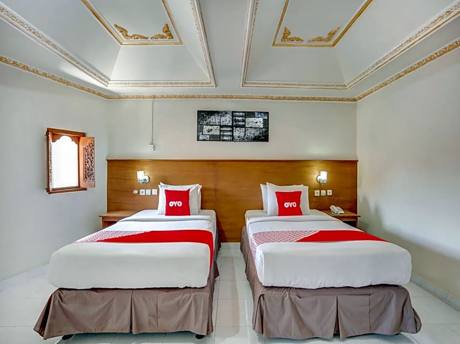 OYO 3950 The Ratna Hotel