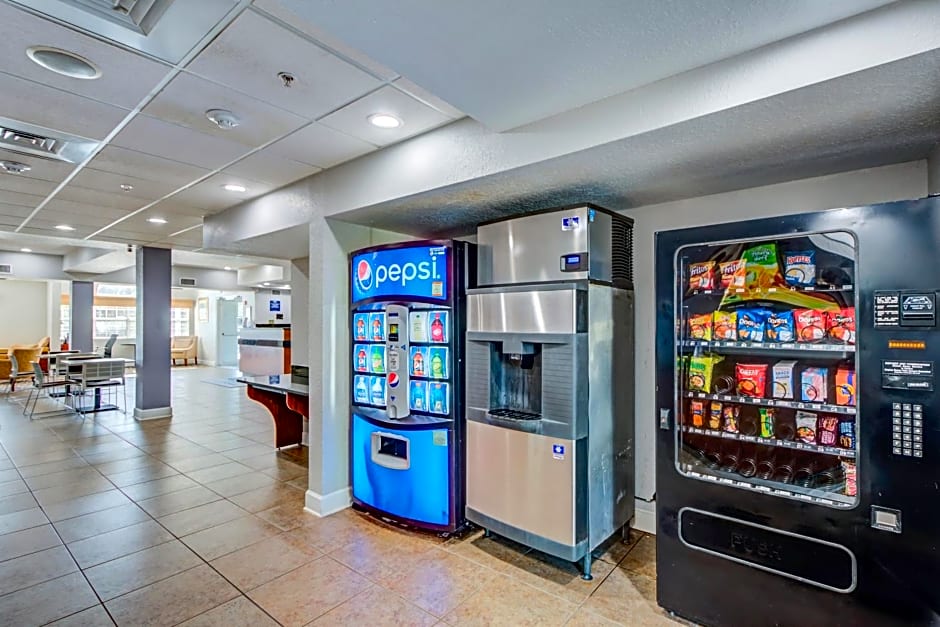 Microtel Inn and Suites - Zephyrhills