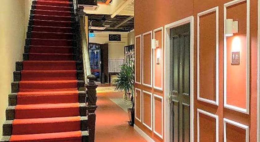 iStay Hotel