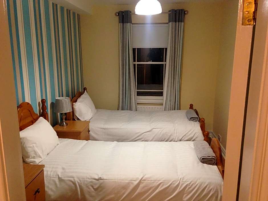 Fiddlestone Bar and B&B