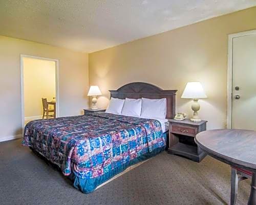 Main Gate Kissimmee Formally Road Way Inn
