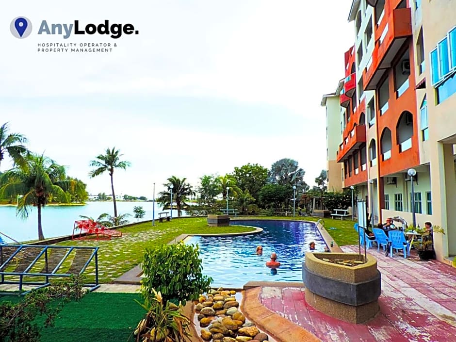 AnyLodge Waterfront Marina Island Pangkor