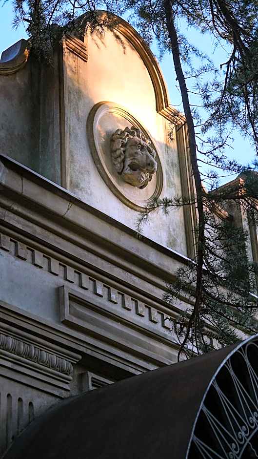 Karvi Hostel & Suites