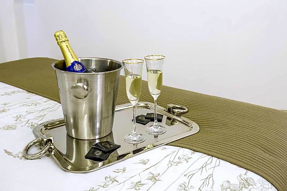 Oriente Palace Apartments