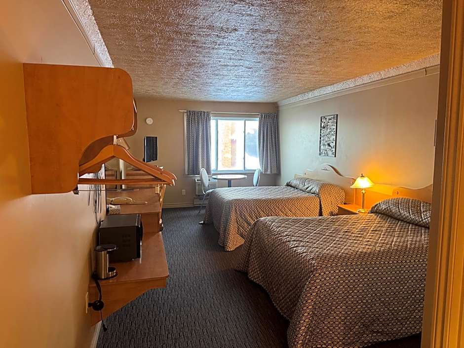 Travelodge by Wyndham Drummondville