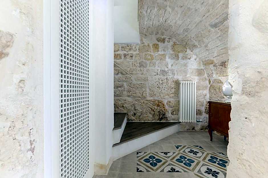 Chesterfield Design Apartment by Wonderful Italy