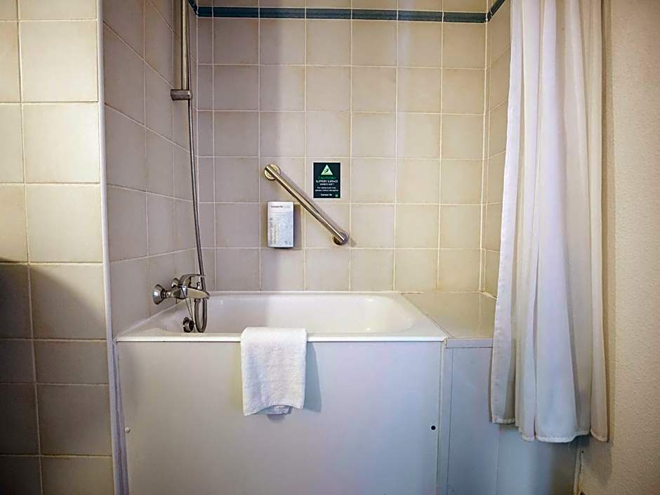 Campanile Hotel - Washington