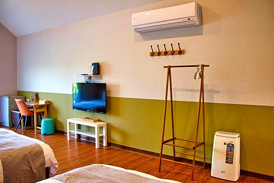 Loju Seaview Homestay