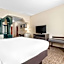 Comfort Suites near Robins Air Force Base