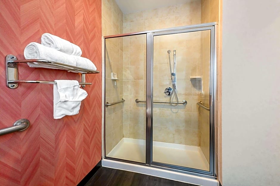 La Quinta by Wyndham Longview North