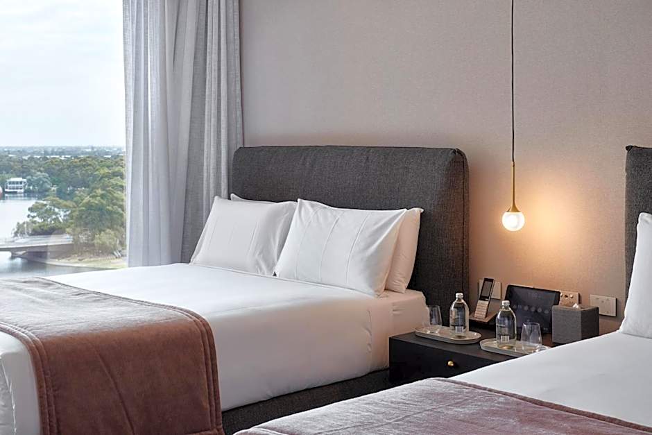 Eos by SkyCity