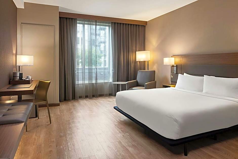 AC Hotel by Marriott Minneapolis West End