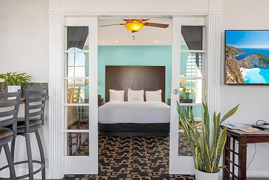 The Hotel Oceanside