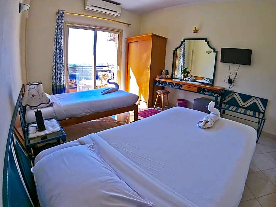 New Memnon Hotel
