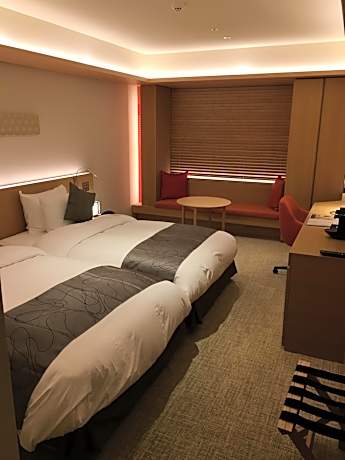 Standard Twin Room - Top Floor