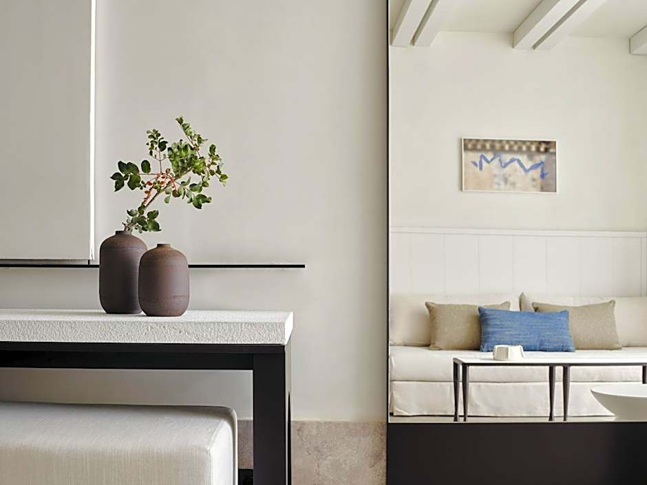 Odera, Tinos, Autograph Collection