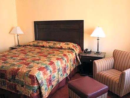Relax Inn And Suites