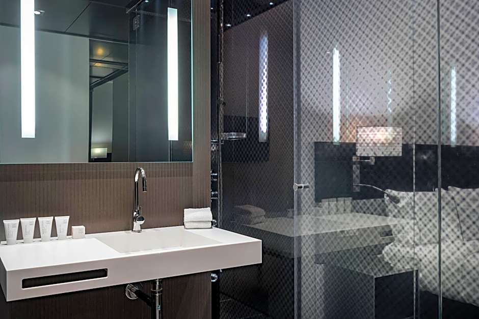 AC Hotel by Marriott Atocha