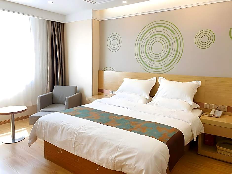 GreenTree Inn Urumqi Airport Tianyi International City