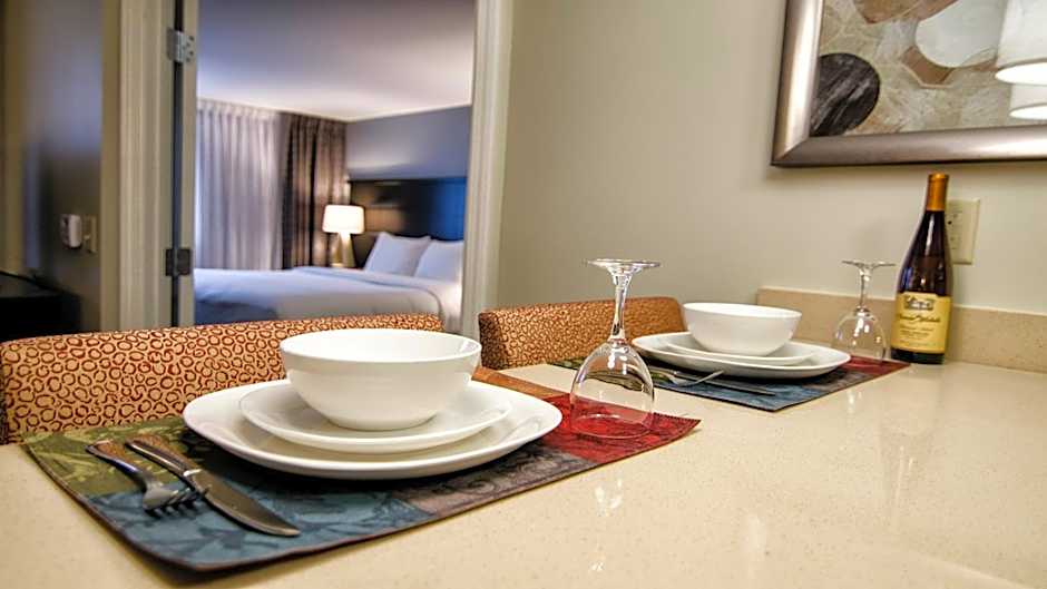 Staybridge Suites Marquette By IHG
